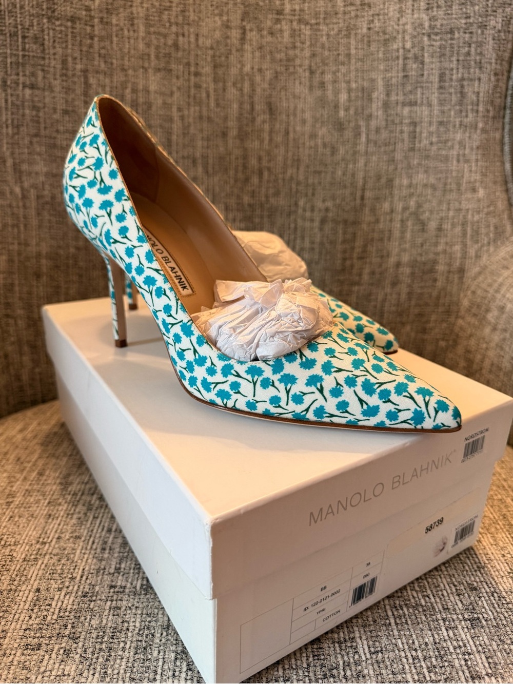 Manolo Blahnik Teal and White Floral Pointed Toe Pumps - Picture 2 of 5
